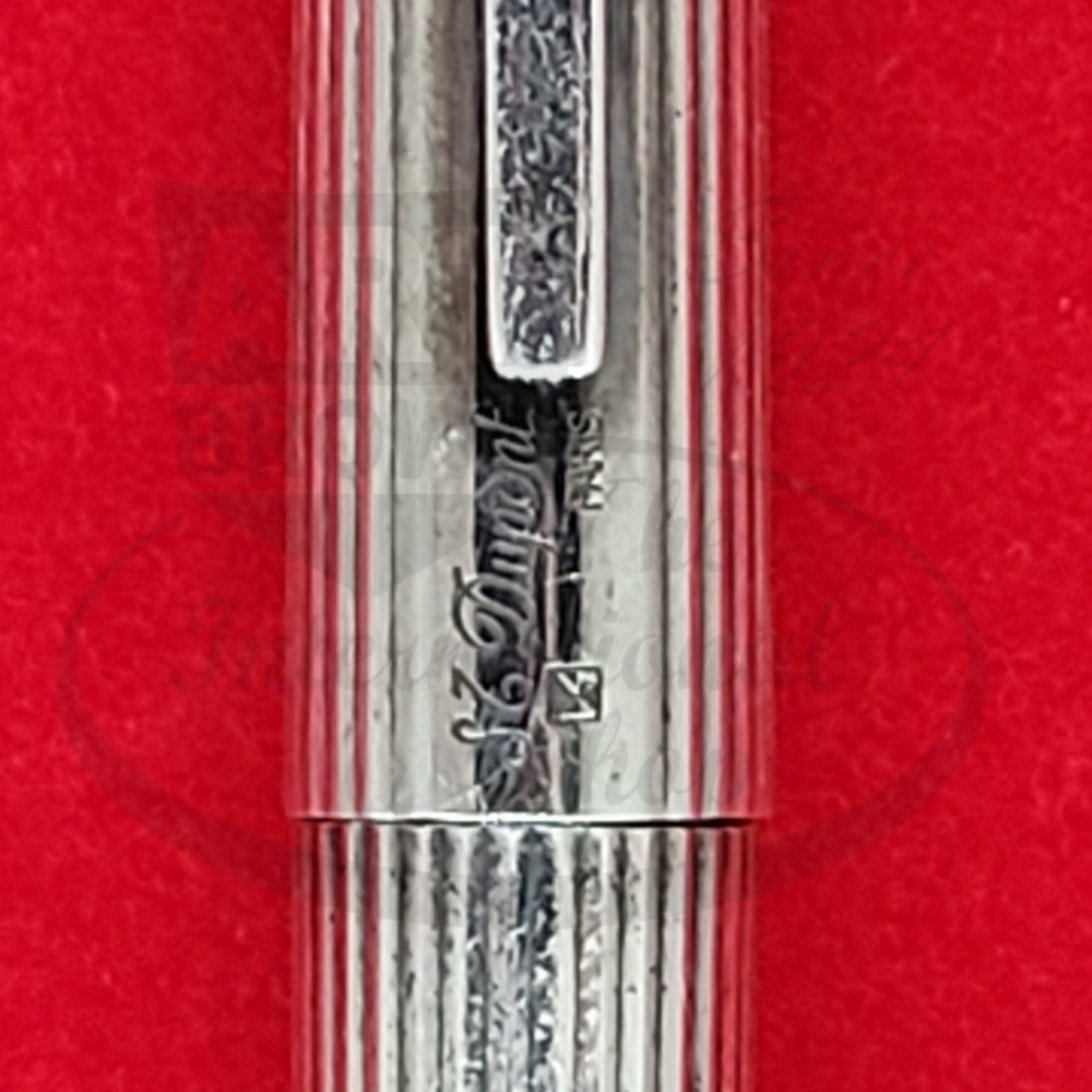 Preowned Refurbished S.T. Dupont Classique Sterling Silver Vertical Lines Fountain Pen